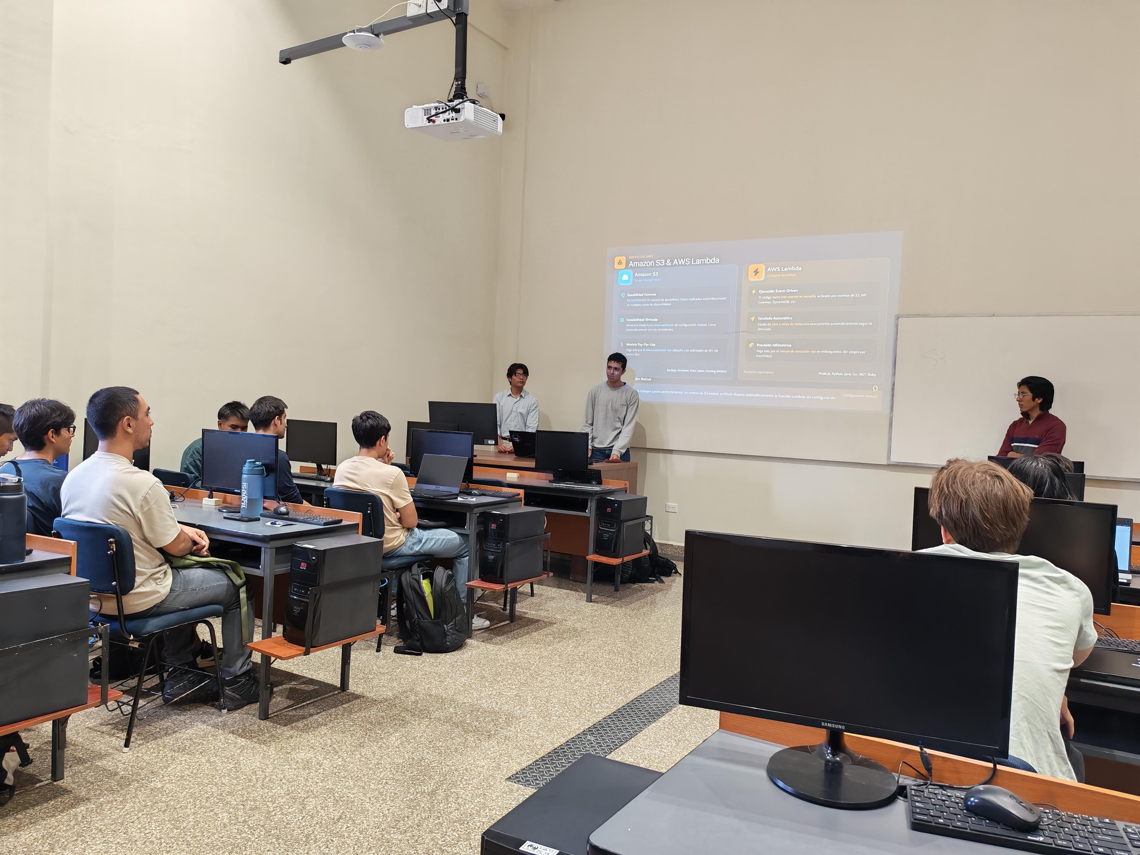 MeetUp de Lanzamiento AWS Student Builder Group Cochabamba — Foto 7
