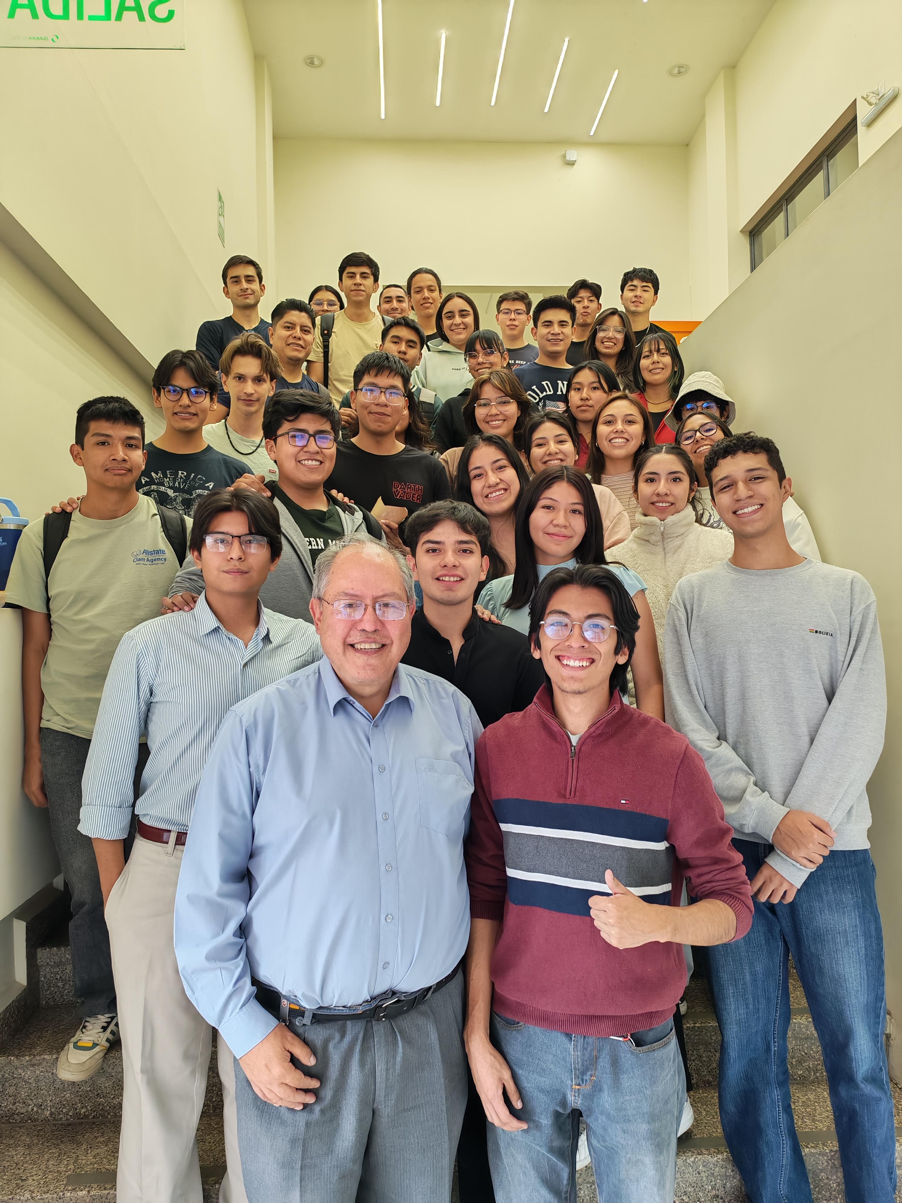 MeetUp de Lanzamiento AWS Student Builder Group Cochabamba — Foto 10